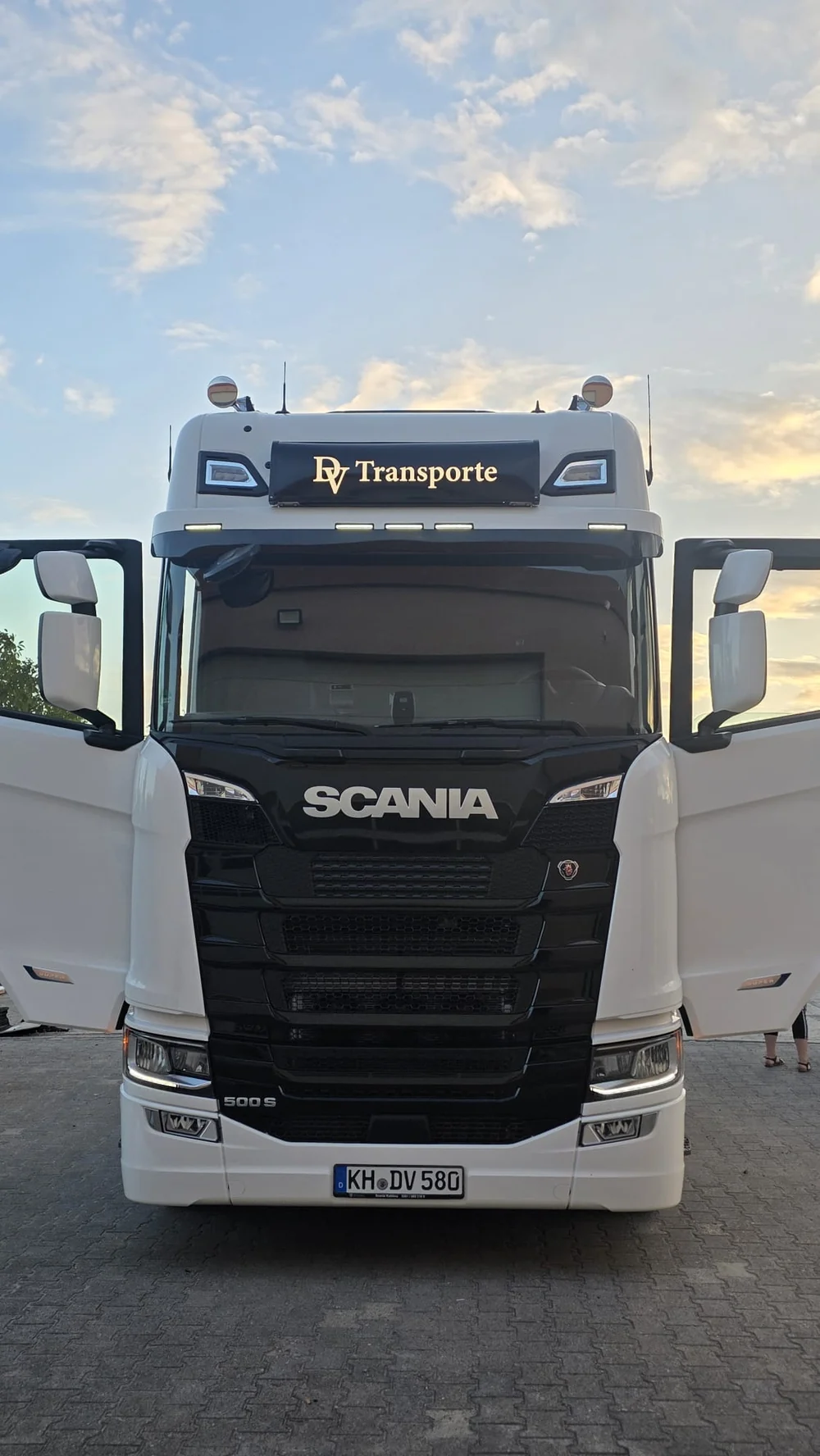 DV Transporte Scania am Standort